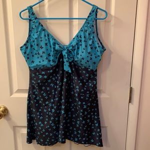 NWT Size Medium Swim Suit Set w Boyshorts.